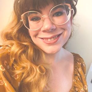 Meet your posher Ariana